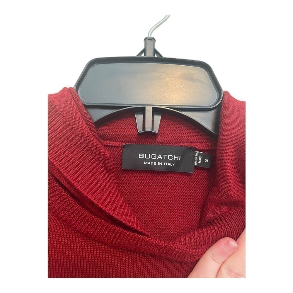 bugatchi MERINO WOOL HOODED PULLOVER IN RUBY - Picture 9 of 12